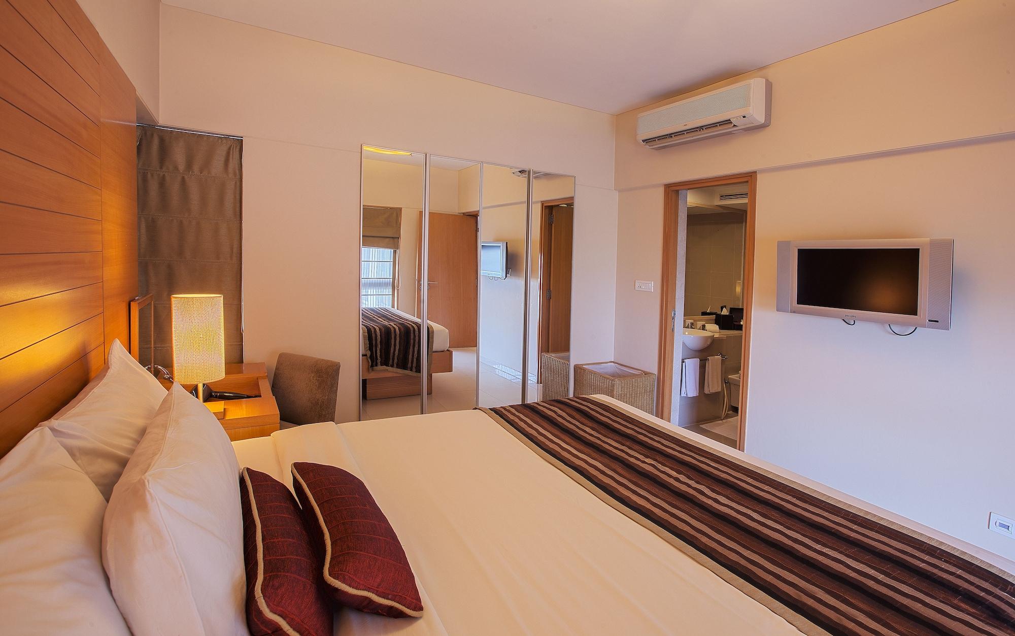 Oakwood Residence Naylor Road Pune Dış mekan fotoğraf